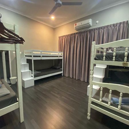 Shafickza Guesthouse Kuala Terengganu Ngoại thất bức ảnh