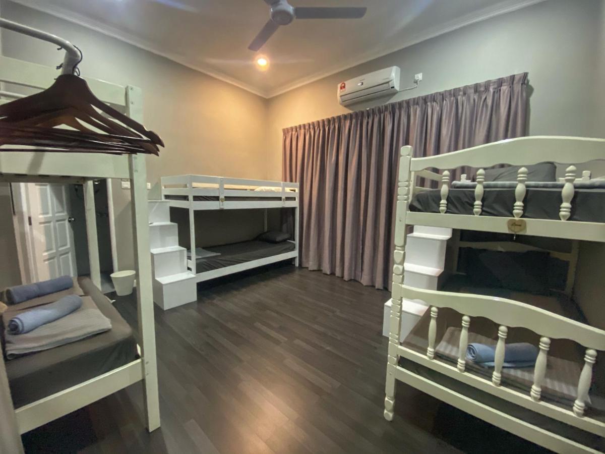 Shafickza Guesthouse Kuala Terengganu Ngoại thất bức ảnh
