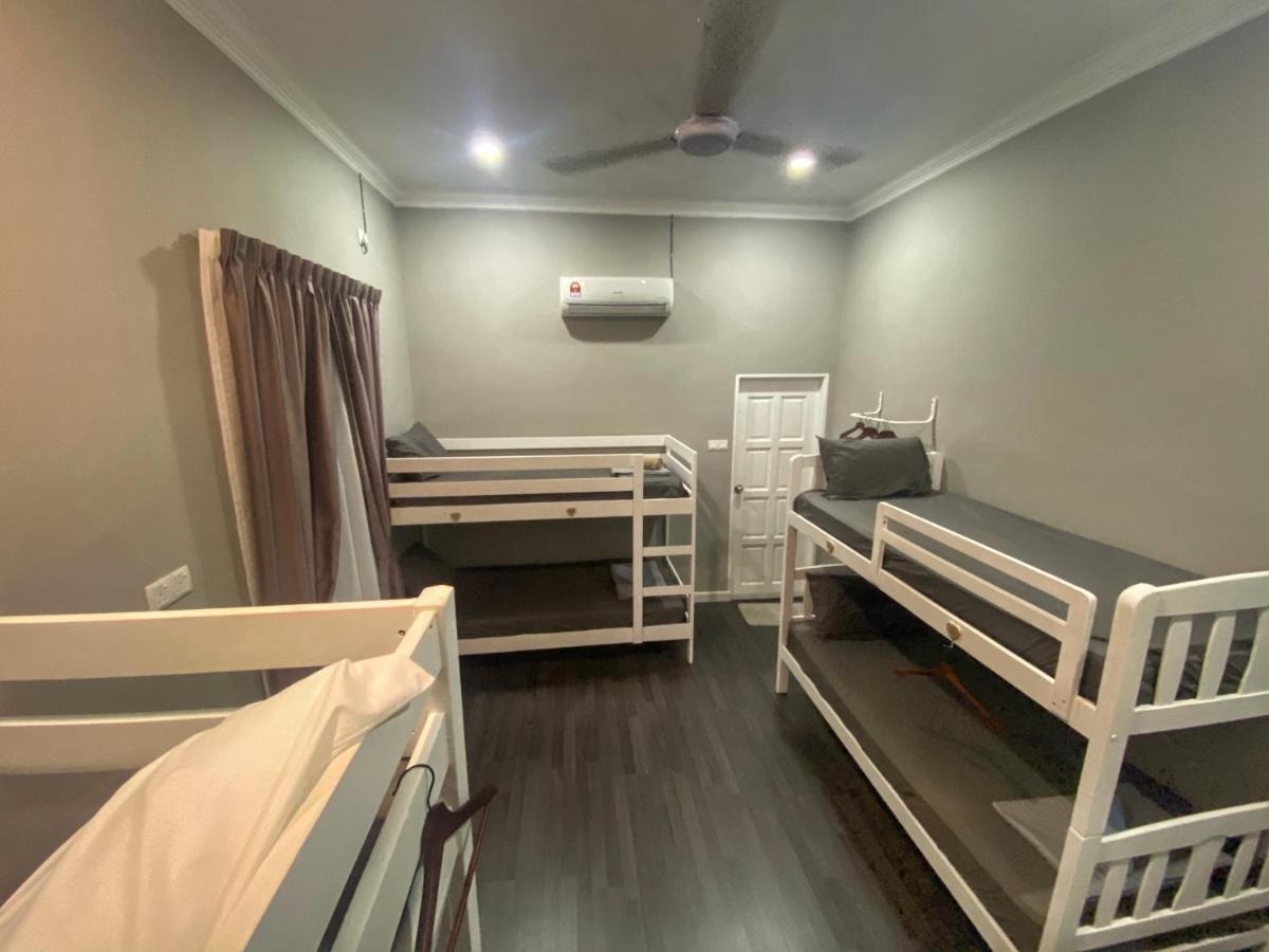 Shafickza Guesthouse Kuala Terengganu Ngoại thất bức ảnh